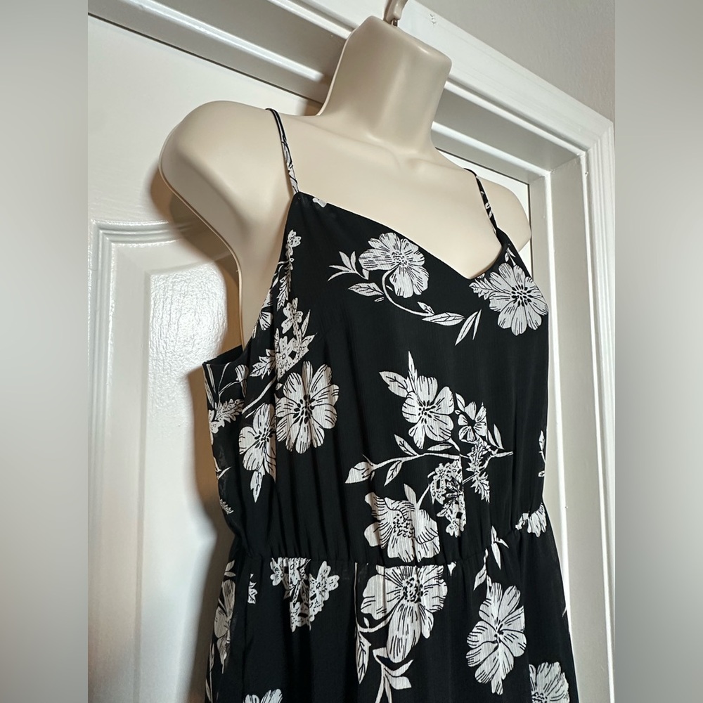 J. Crew Mercantile Black & White Floral Tiered Hem Tank Top Maxi Dress Size 6 - Picture 2 of 12